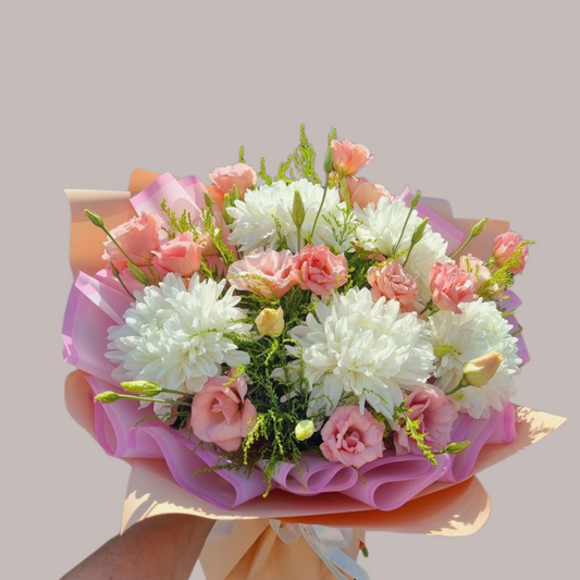 Embrace the Beauty of a Vibrant Floral Bouquet